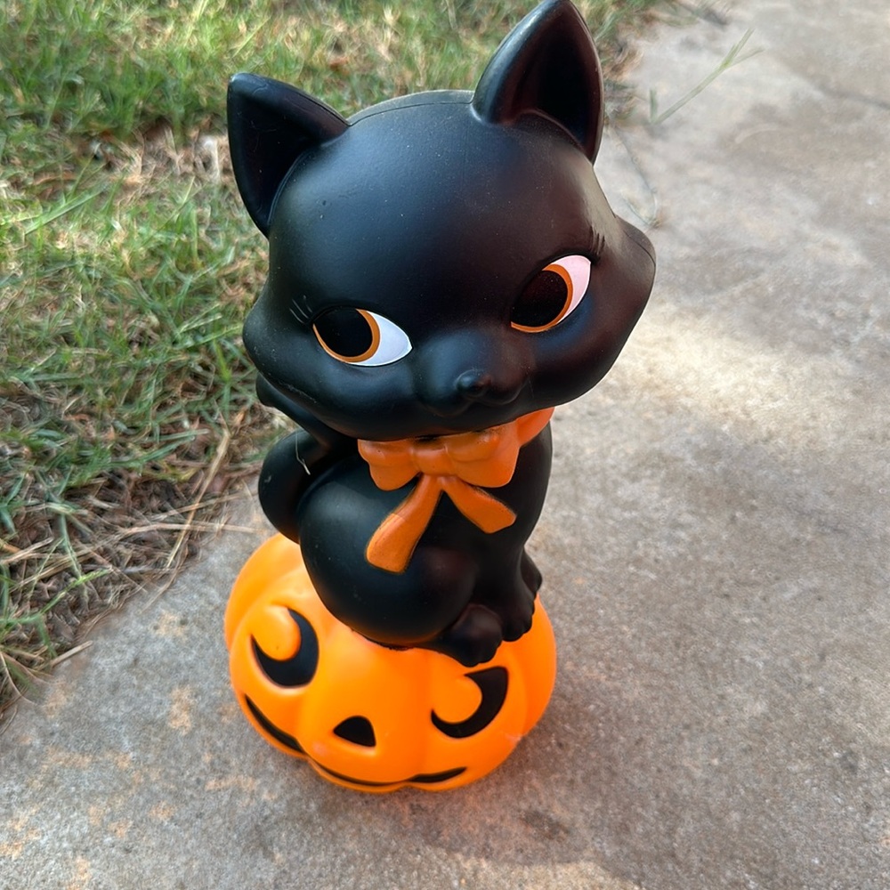 Target Cat on pumpkin Halloween decor